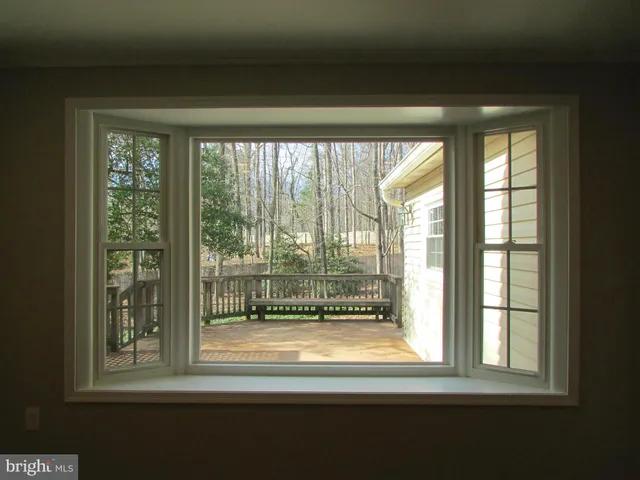 $3,850 | 11348 Vale Road, Oakton, VA 22124