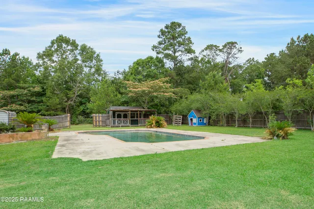 $374,900 | 5811 Basile Eunice Highway, Eunice, LA 70535