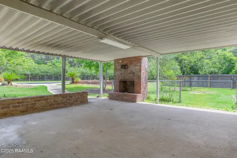 $374,900 | 5811 Basile Eunice Highway, Eunice, LA 70535