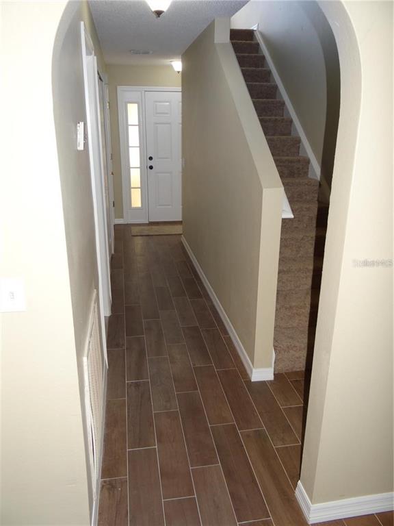 4654 Ashburn Square Drive Tampa, FL 33610 - Photo 5 of 11