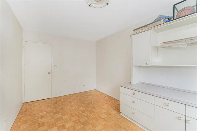 $468,000 | 2483 West 16th Street, Unit 3C | Gravesend