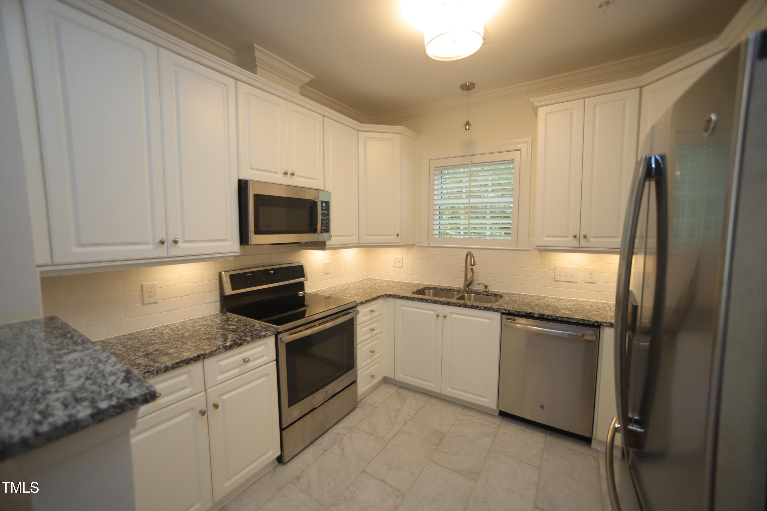 116 Northbrook Drive, Unit 105 Raleigh, NC 27609 - Photo 14 of 38 116 Northbrook Drive Unit 105L