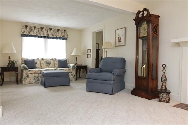25 Springvale Road Reading, MA 01867 - Photo 12 of 30 Gallery Image 12