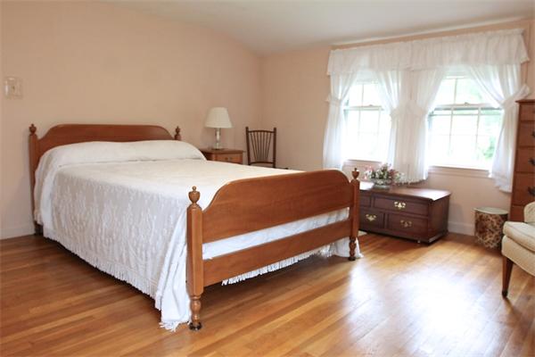 25 Springvale Road Reading, MA 01867 - Photo 23 of 30 Gallery Image 23