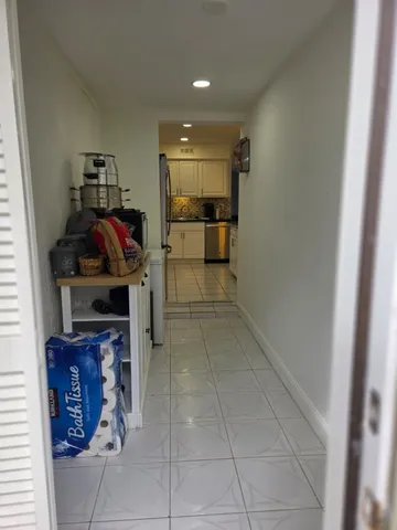 $3,400 | 810 Sandtree Drive, Palm Beach Gardens, FL 33403