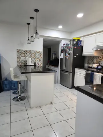 $3,400 | 810 Sandtree Drive, Palm Beach Gardens, FL 33403