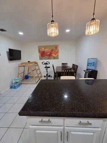 $3,400 | 810 Sandtree Drive, Palm Beach Gardens, FL 33403