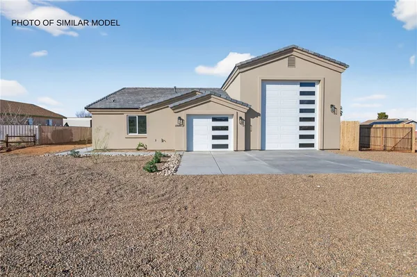 $320,000 | 7593 East Sugarloaf Street, Kingman, AZ 86401