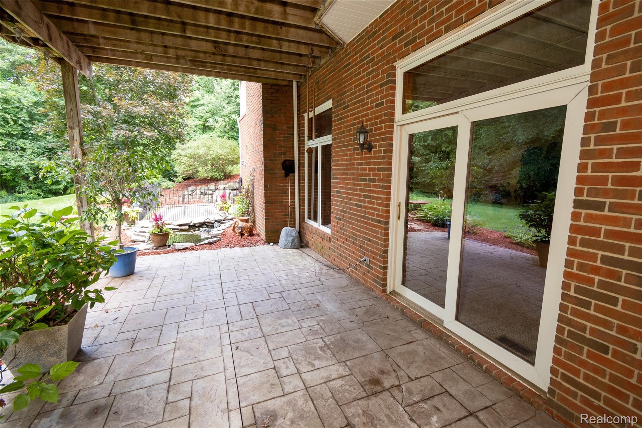 9449 Quail Ridge Run Brighton, MI 48114 - Photo 65 of 71 DSC_0932.jpg