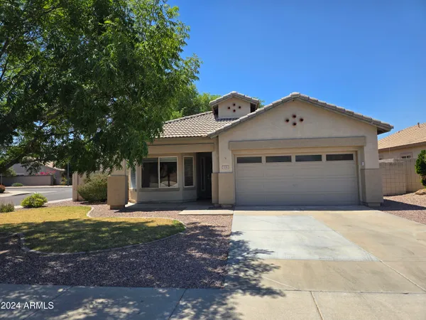 $2,200 | 3741 East Derringer Way, Gilbert, AZ 85297