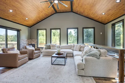 $1,265,000 | 6923 Cross Keys Road, College Grove, TN 37046