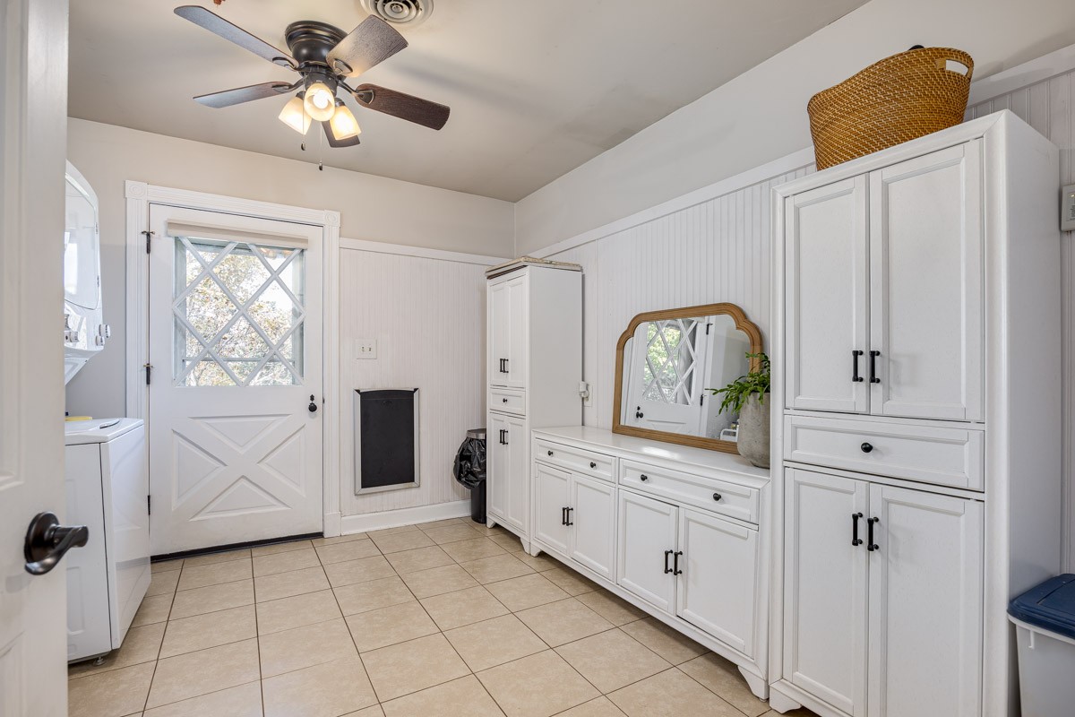 6923 Cross Keys Road College Grove, TN 37046 - Photo 24 of 67 a view of a entryway with cabinet