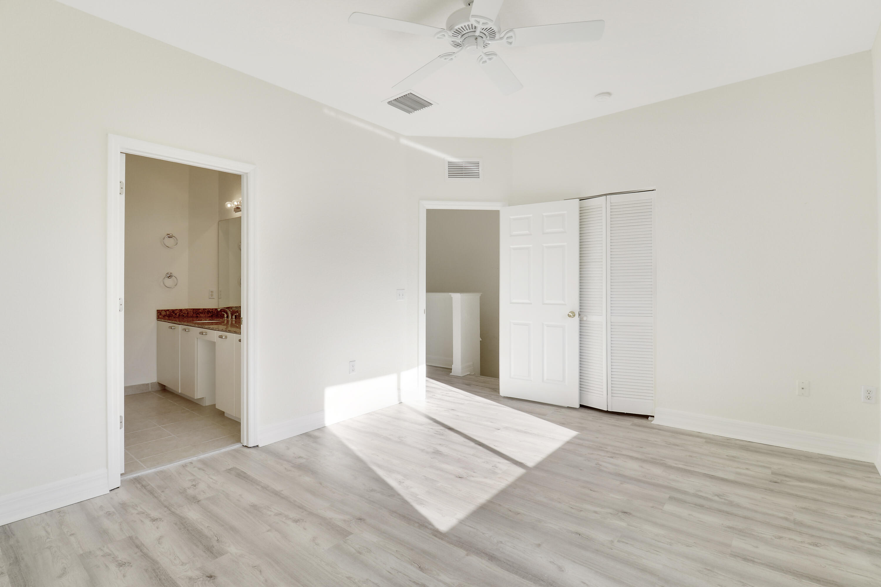 44 Southeast Sedona Circle, Unit 103 Stuart, FL 34994 - Photo 20 of 25 House-5