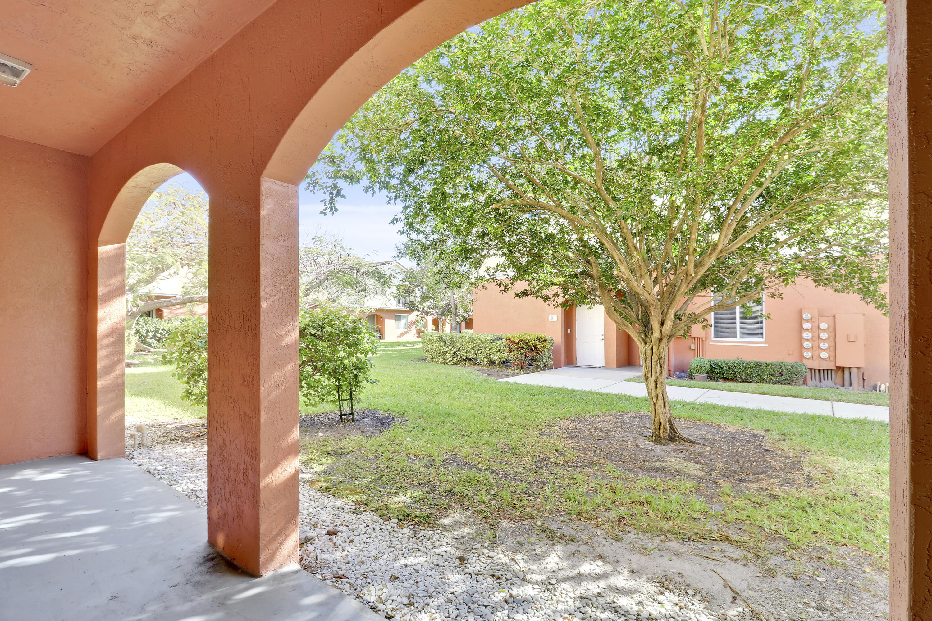 44 Southeast Sedona Circle, Unit 103 Stuart, FL 34994 - Photo 24 of 25 House-33