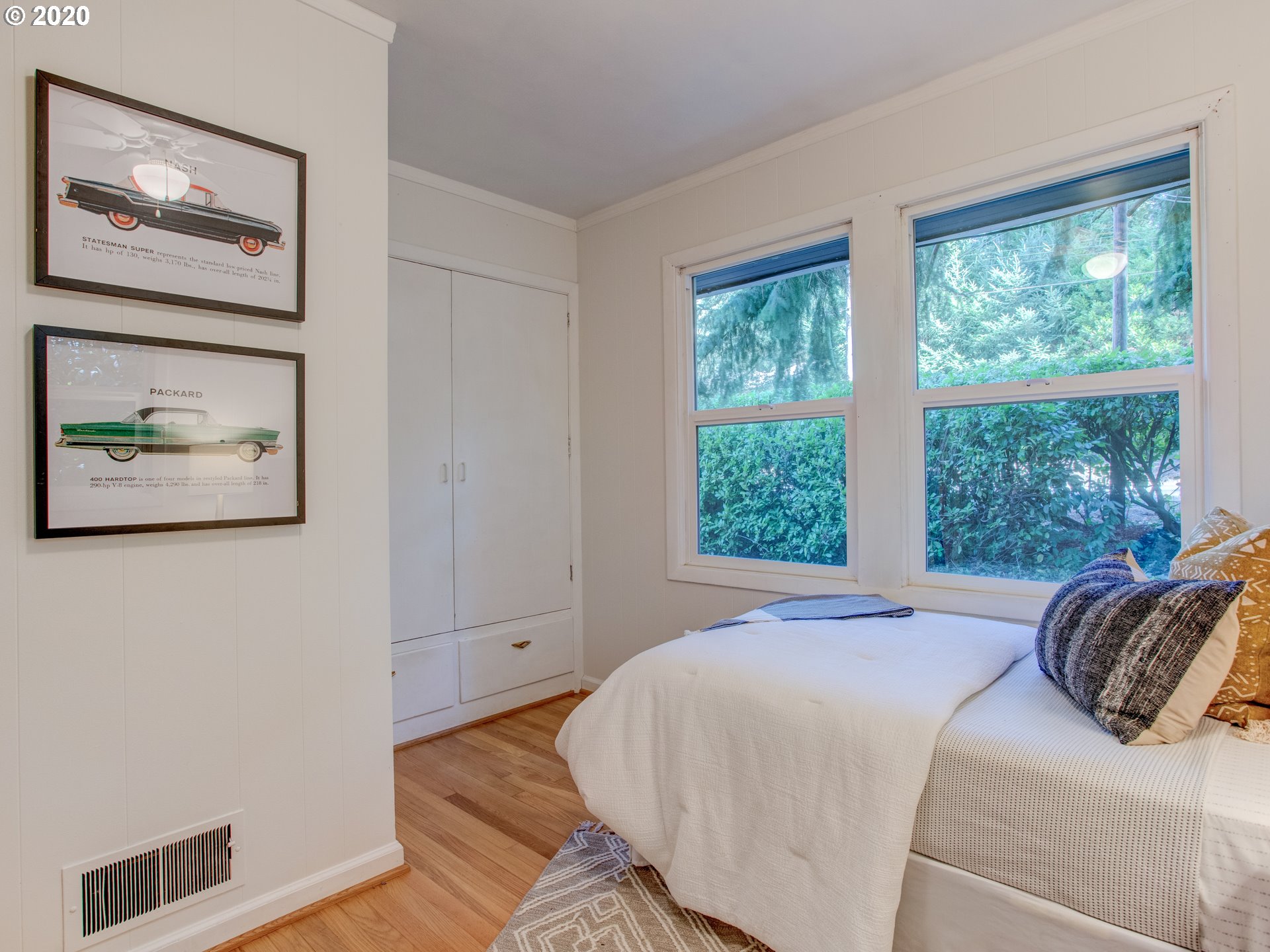 10770 Southwest Walker Road Beaverton, OR 97005 - Photo 10 of 20 Gallery Image 10