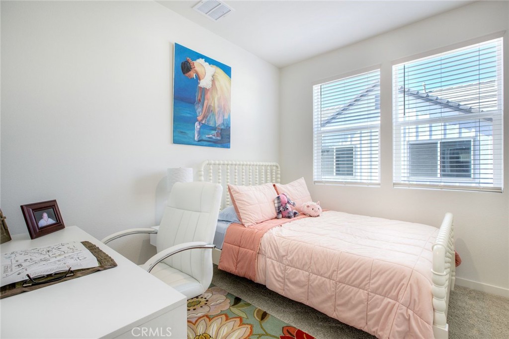32711 Brunello Way Temecula, CA 92591 - Photo 27 of 70 Secondary Bedroom - 1