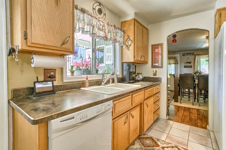 3621 Table Rock Road Medford, OR 97504 - Photo 9 of 35 Additional Photo