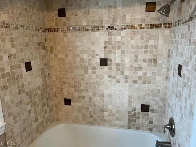7417 Spring Garden Road Cleveland, OH 44129 - Photo 19 of 30