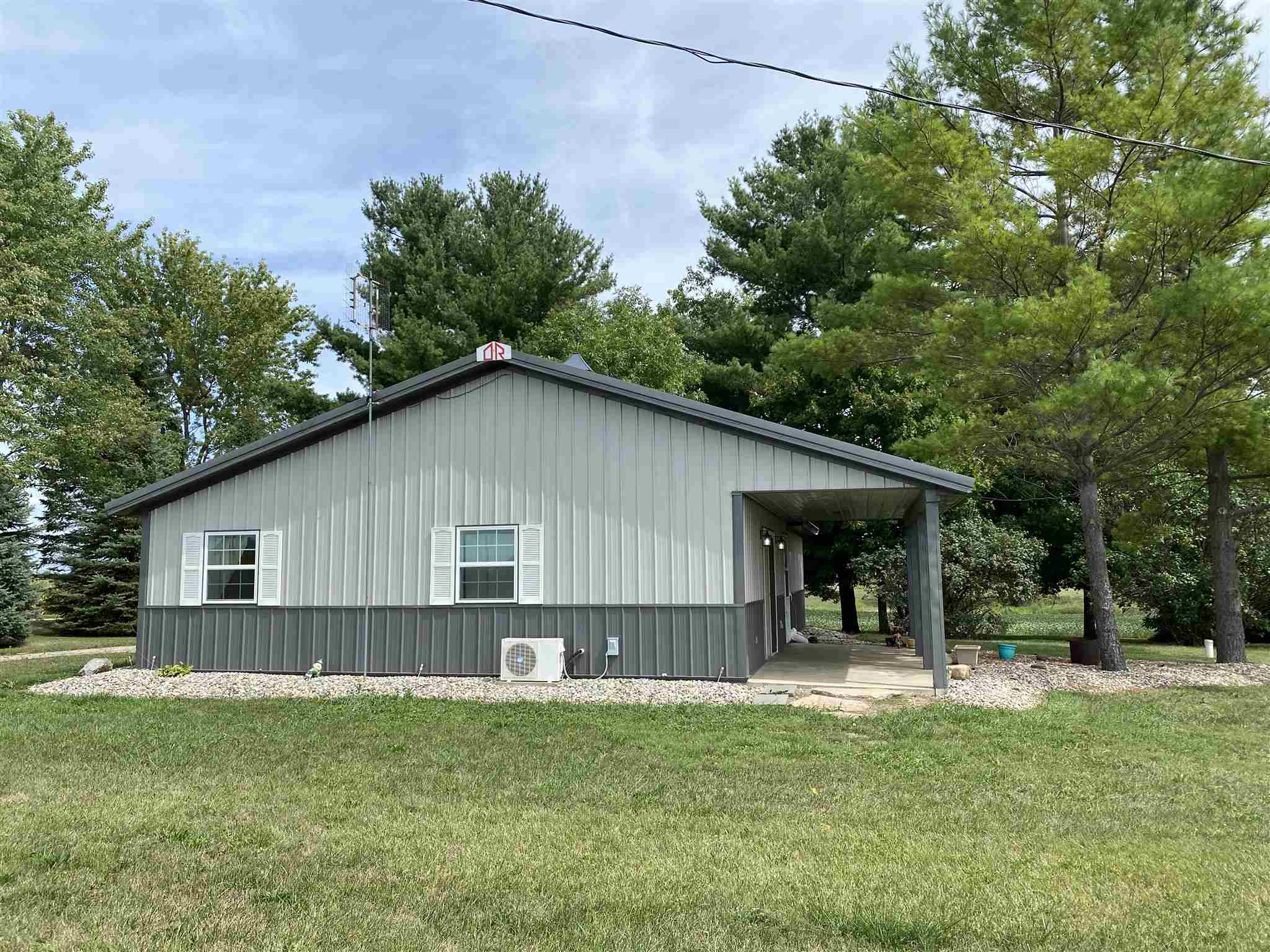 3561 East 400 South Rochester, IN 46975 - Photo 3 of 10