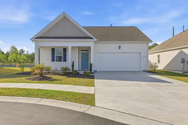 $379,900 | 176 Londonshire Drive, Myrtle Beach, SC 29579