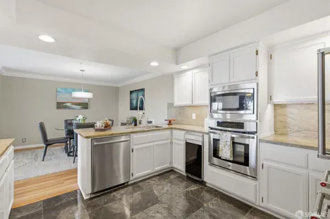 $1,060,000 | 416 Portofino Drive, Unit 303, San Carlos, CA 94070
