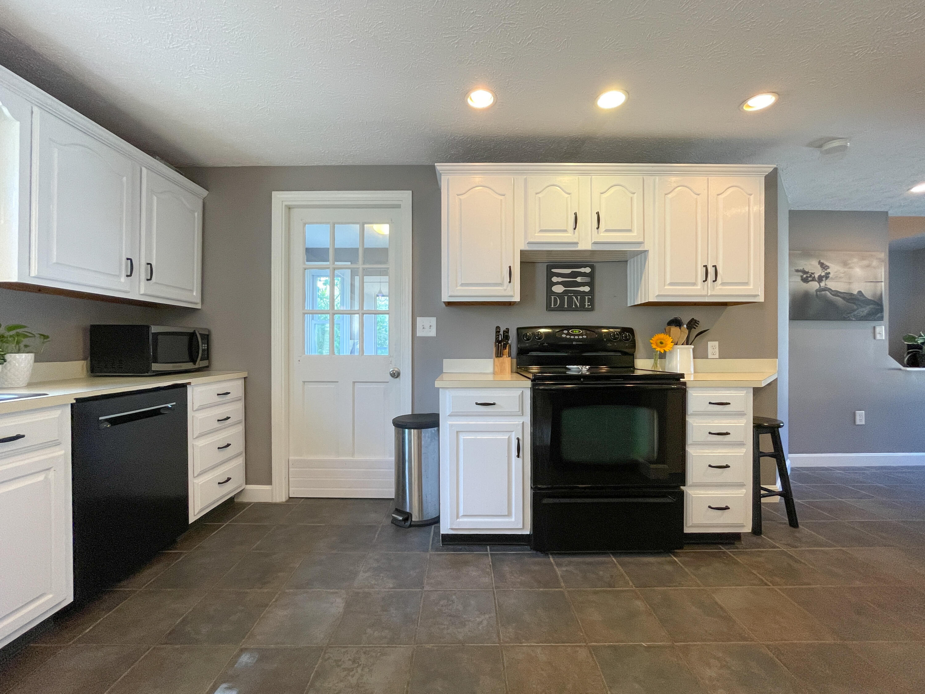 76 Keswick Road South Portland, ME 04106 - Photo 42 of 83 76 Keswick Rd South Portland -62
