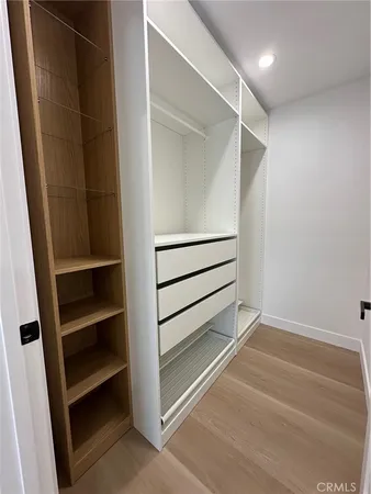 $3,500 | 1952 North Parish Place, Unit 202, Burbank, CA 91504