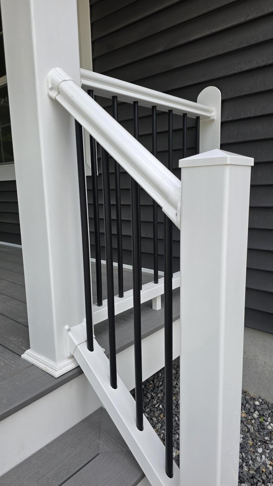 33 Cameron Lane Brunswick, ME 04011 - Photo 7 of 24 Railing detail