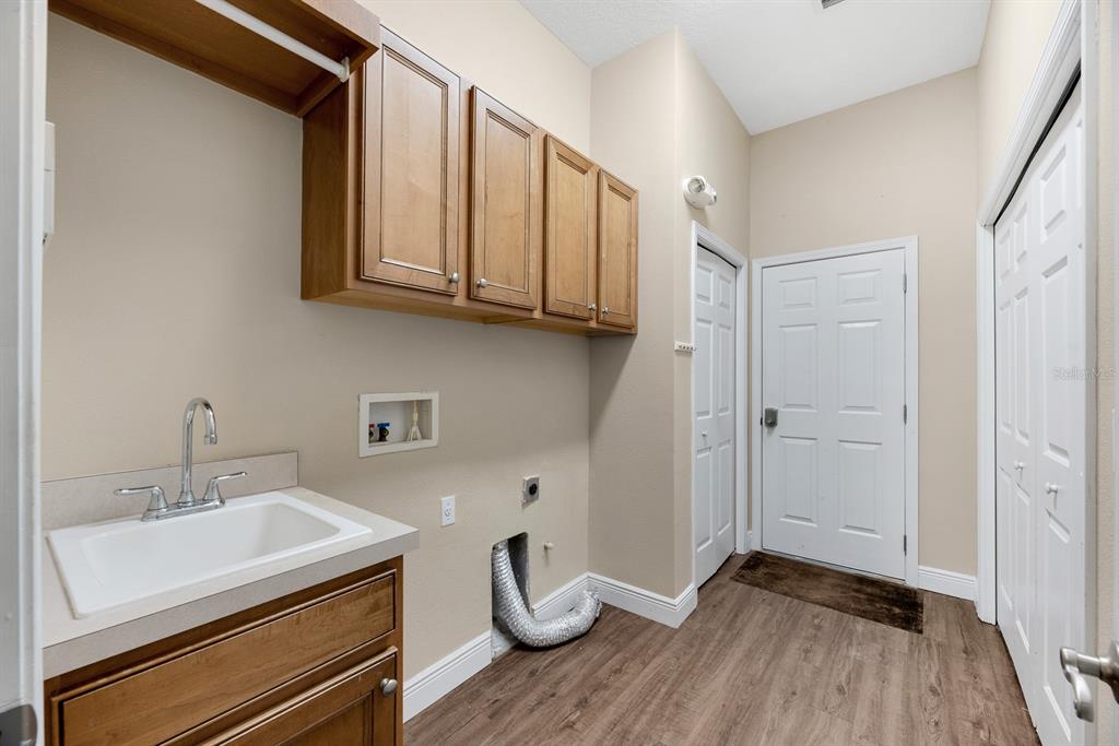 5711 Tanagerside Road Lithia, FL 33547 - Photo 39 of 72
