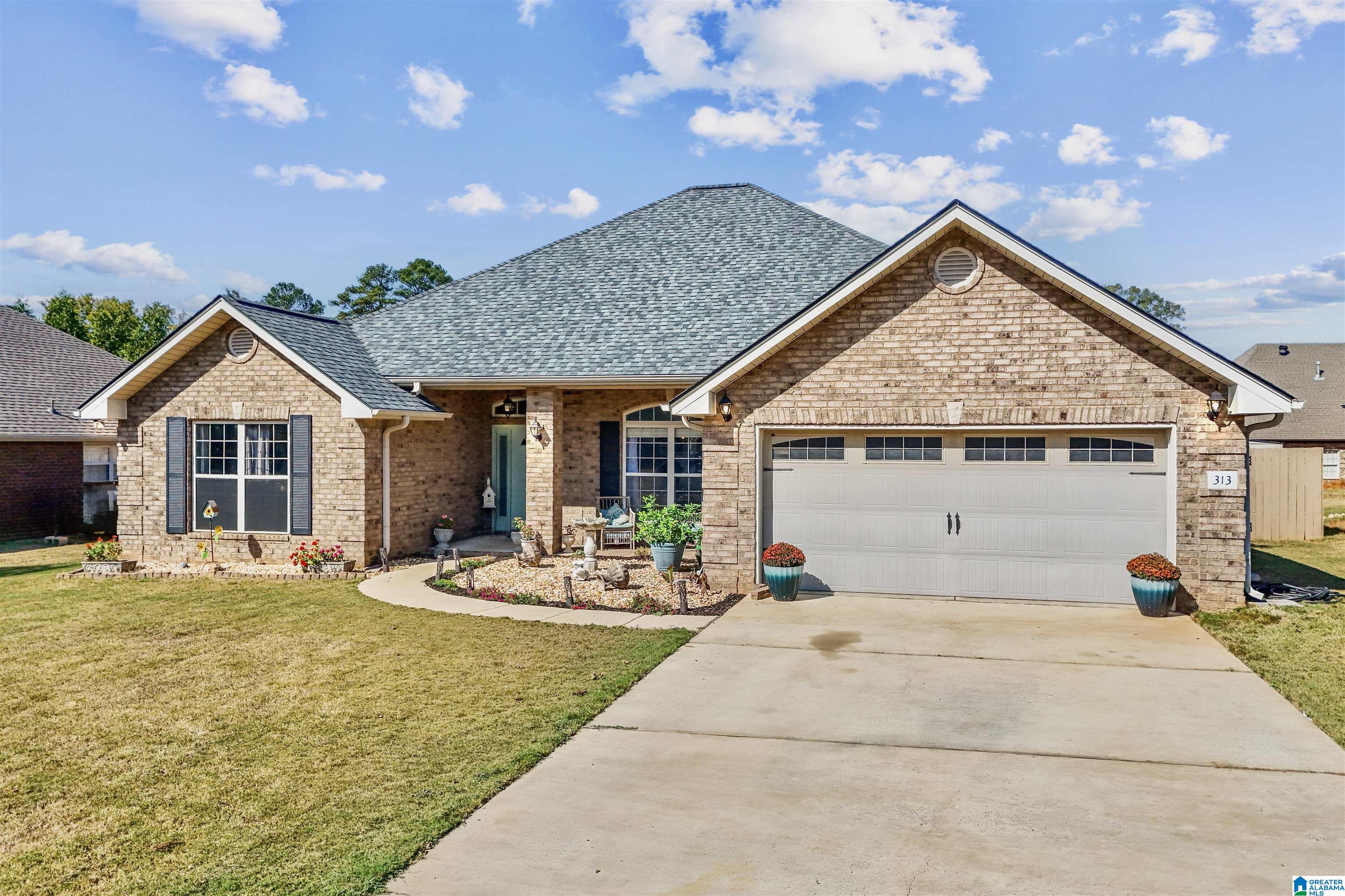 313 Tanglewood Circle Alabaster, AL 35007 - Photo 1 of 22
