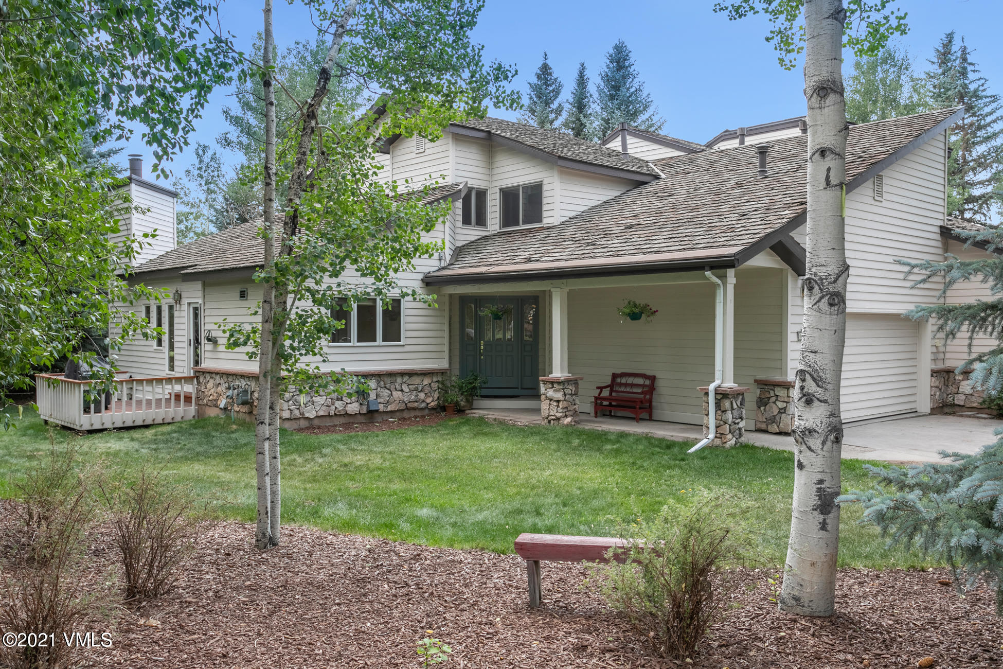 11 Hereford Rd MLS-25