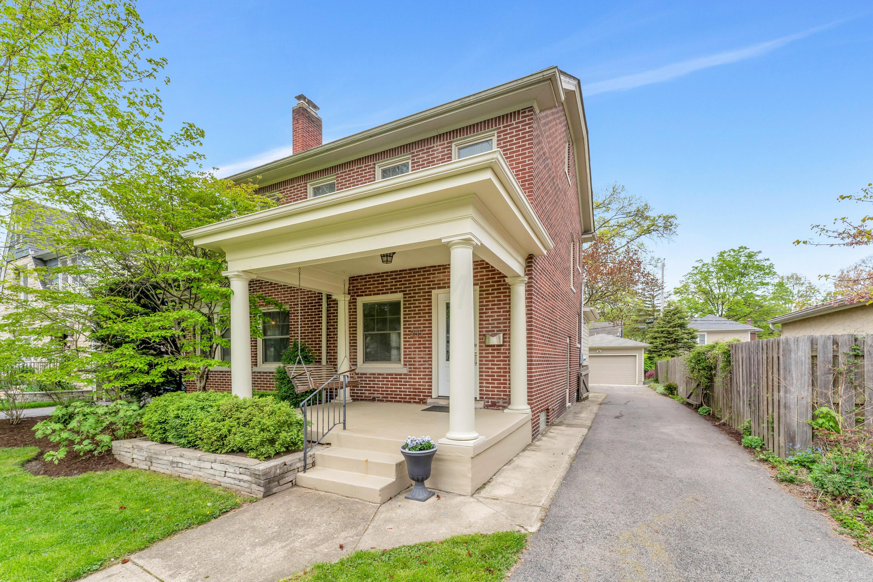 255 South Ardmore Road Columbus, OH 43209 - Photo 2 of 50