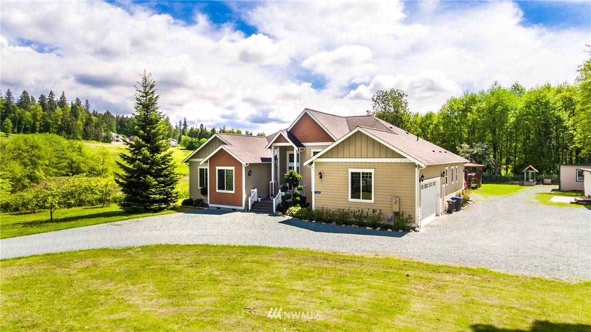 15068 Nookachamps Road Mount Vernon, WA 98273 - Photo 4 of 38 Gallery Image 4