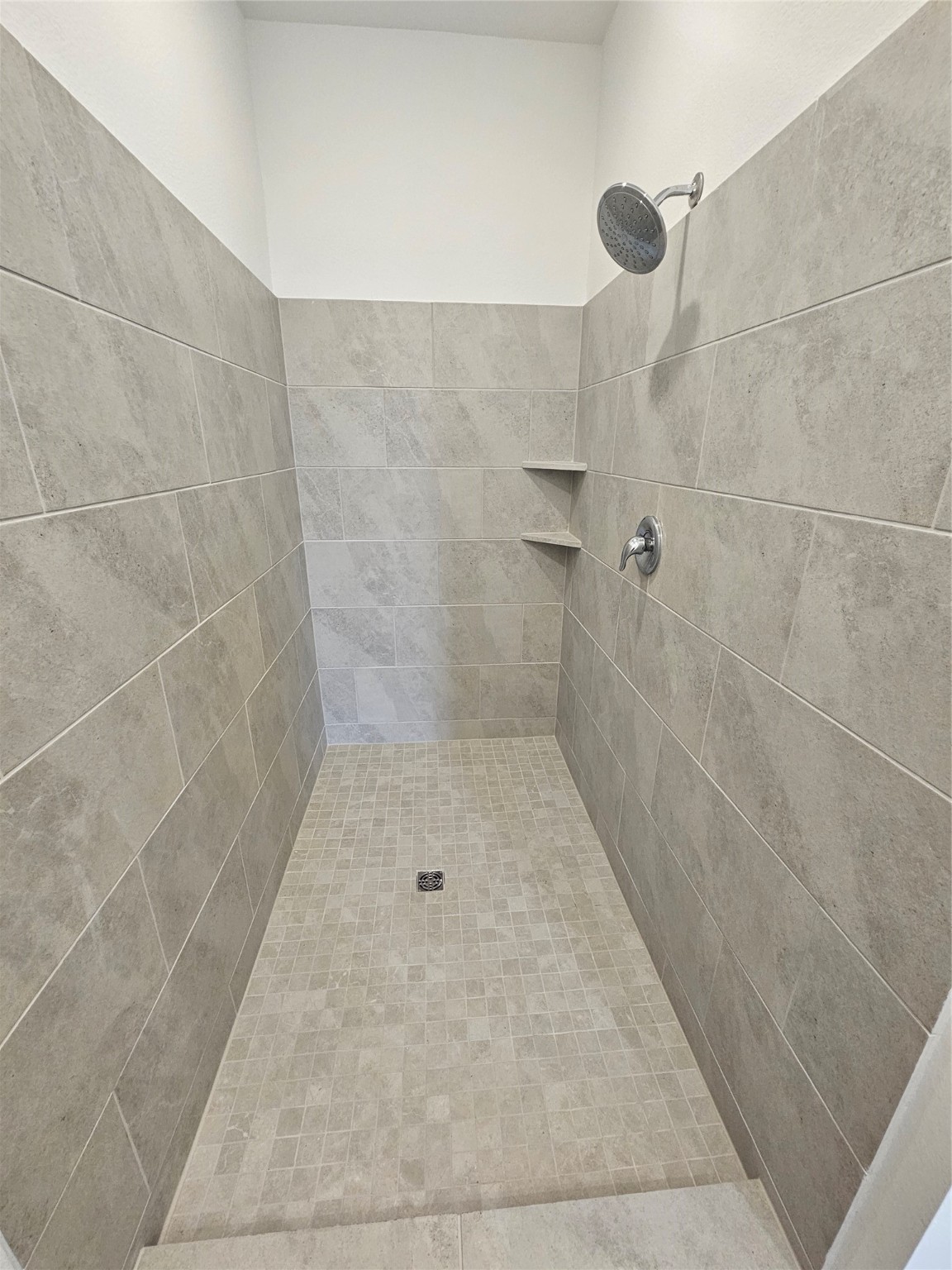 2510 Ruby Copper Drive Rosharon, TX 77583 - Photo 6 of 11 a bathroom with a shower