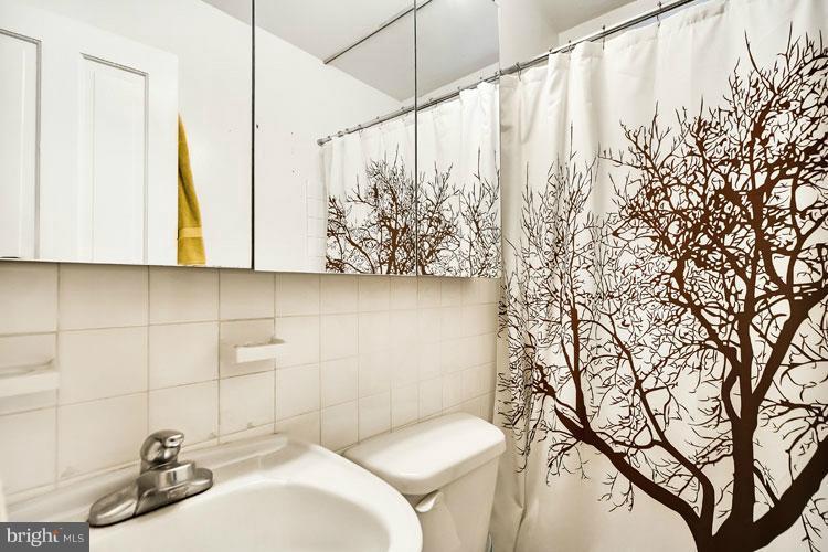 1823 Riggs Place Northwest, Unit 1 Washington, DC 20009 - Photo 10 of 13 Bathroom