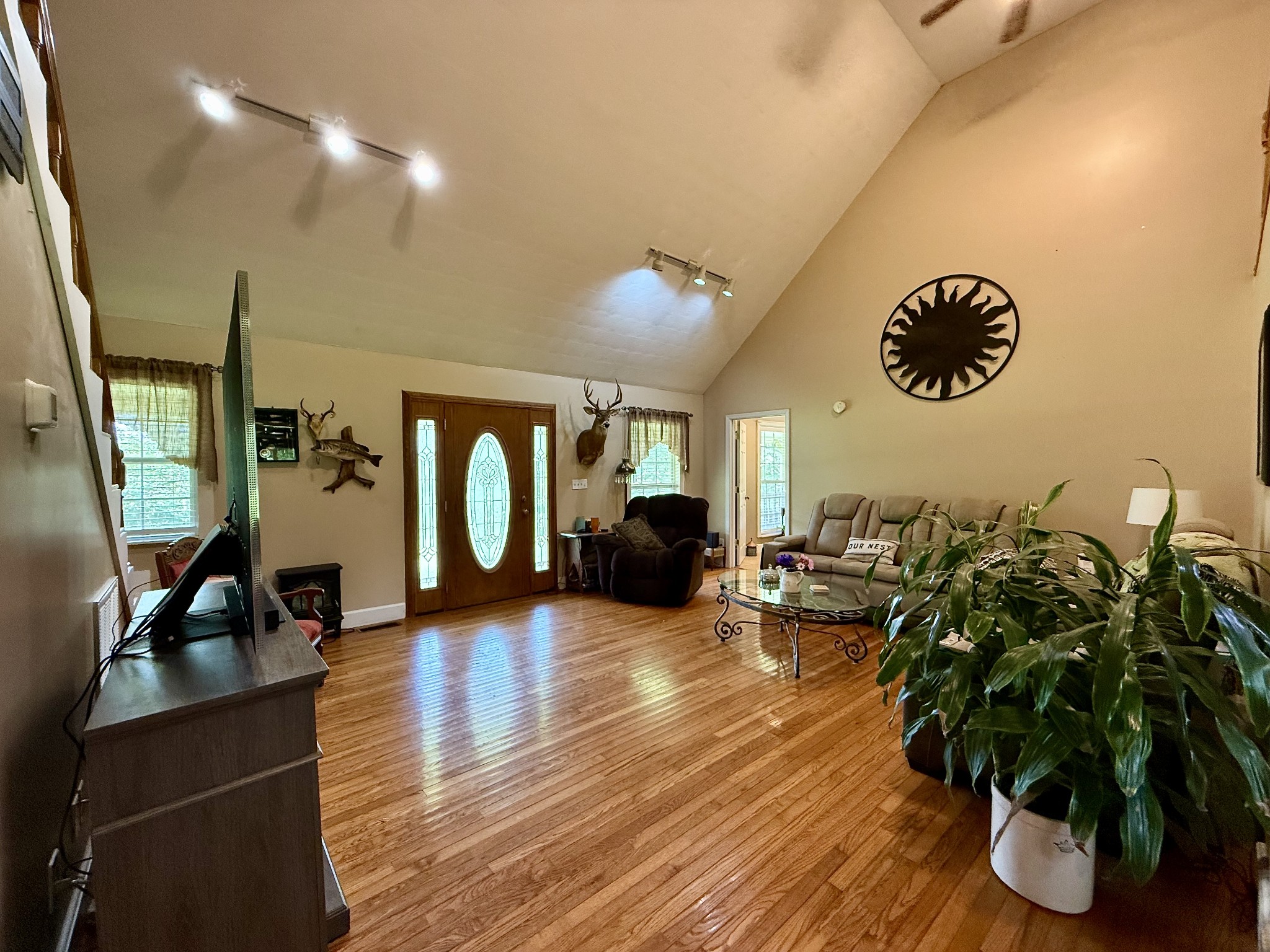 1086 Brown Mill Road McEwen, TN 37101 - Photo 25 of 44 a living room with furniture and a potted plant