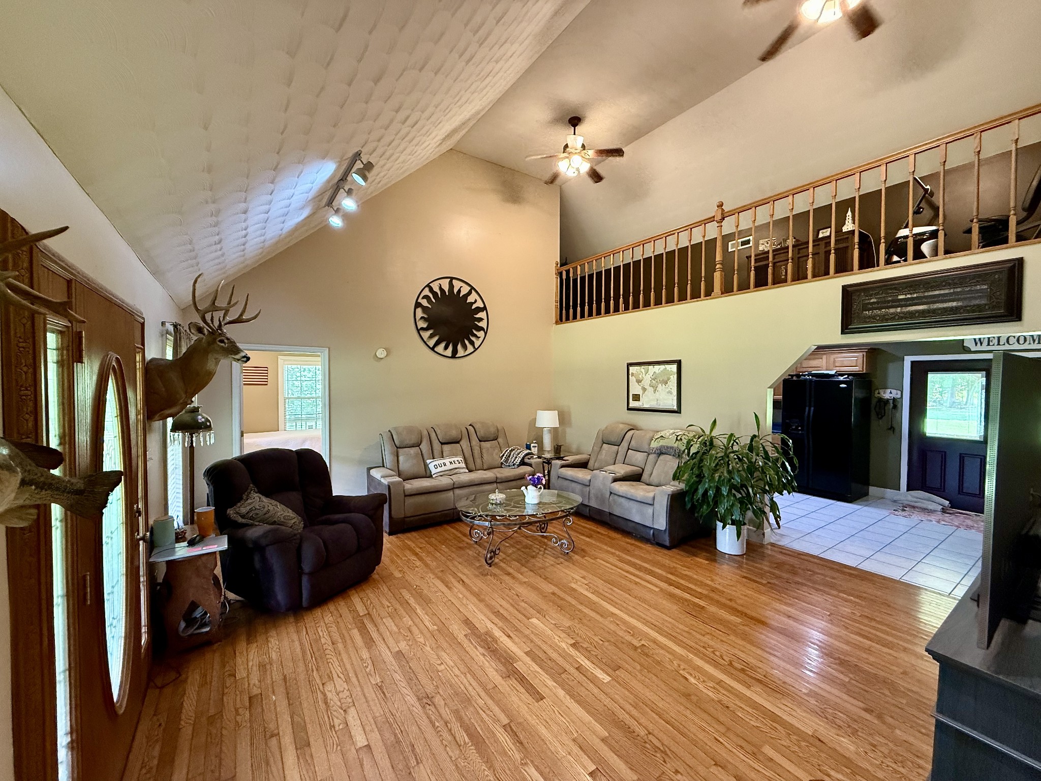 1086 Brown Mill Road McEwen, TN 37101 - Photo 26 of 44 a living room with furniture