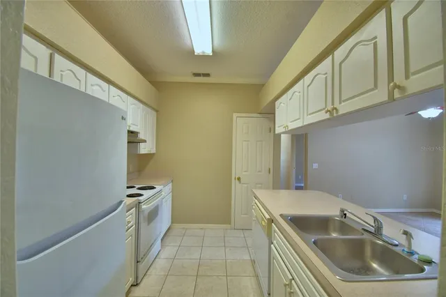 $1,400 | 1102 Eagle Pond Drive, Unit 1102, Winter Haven, FL 33884