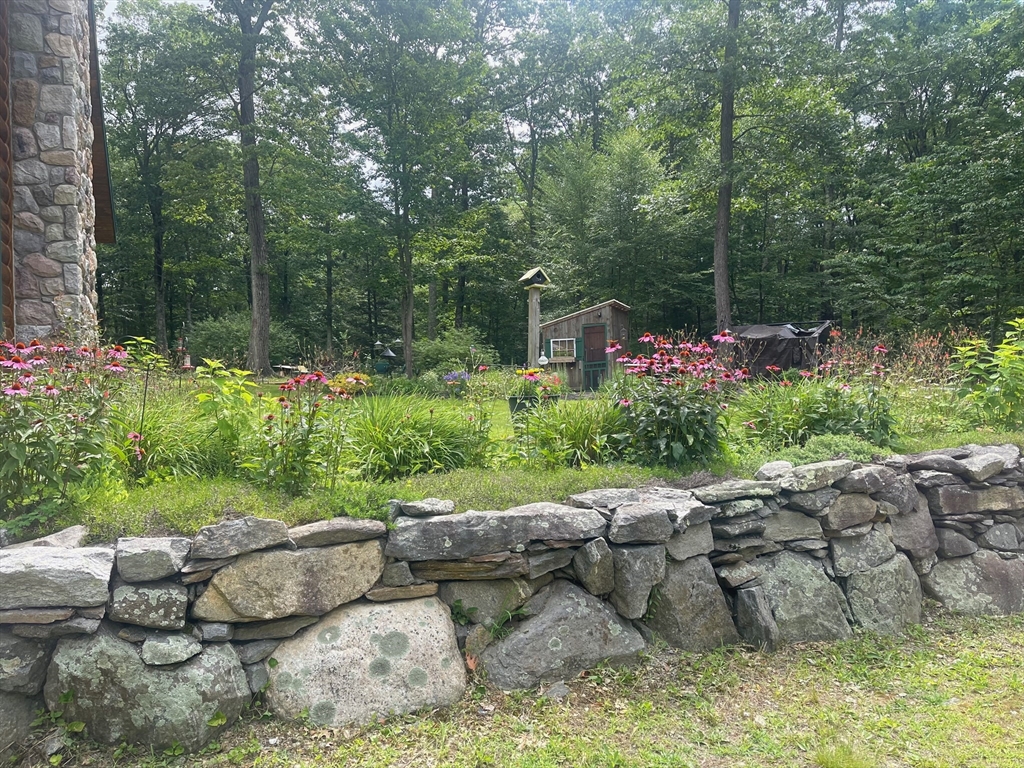 149 Nichewaug Road Petersham, MA 01366 - Photo 3 of 25 Gallery Image 3