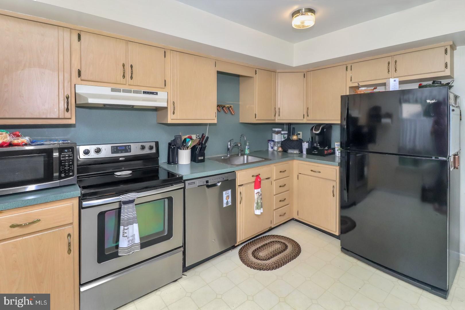 65-6 Azalea Way Reading, PA 19606 - Photo 7 of 21