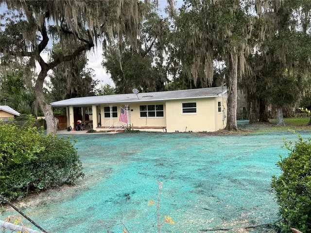 $205,000 | 106 Oakland Avenue South, San Mateo, FL 32187