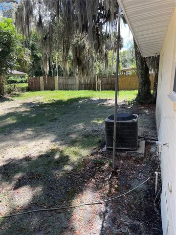 $205,000 | 106 Oakland Avenue South, San Mateo, FL 32187