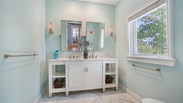 $5,995,000 | 2050 Alton Road, Miami Beach, FL 33140