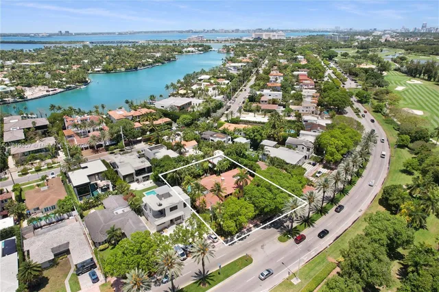 $5,995,000 | 2050 Alton Road, Miami Beach, FL 33140