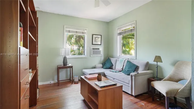 $5,995,000 | 2050 Alton Road, Miami Beach, FL 33140