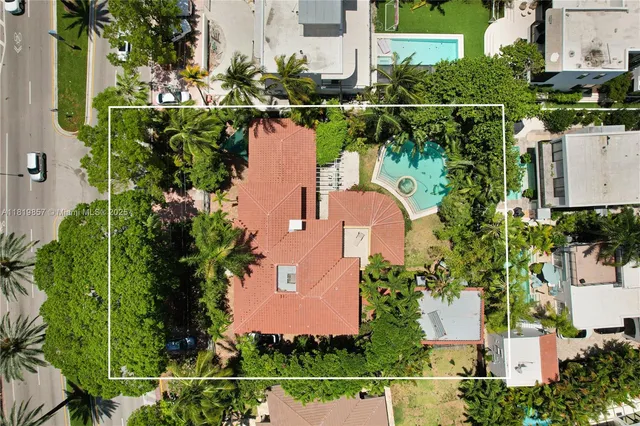 $5,995,000 | 2050 Alton Road, Miami Beach, FL 33140