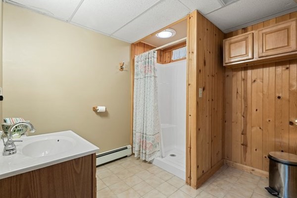 86 Hunter Road Uxbridge, MA 01569 - Photo 22 of 36