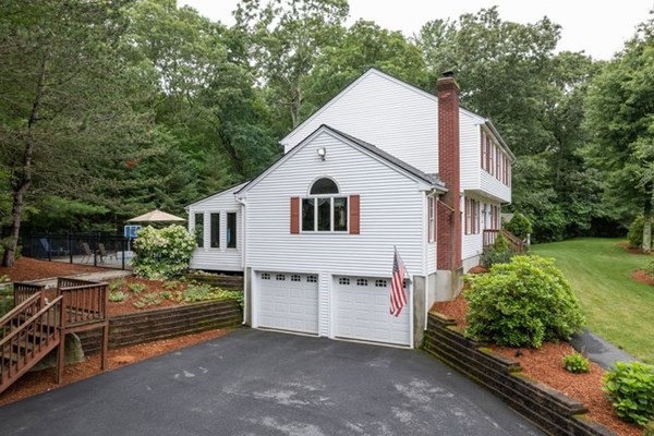 86 Hunter Road Uxbridge, MA 01569 - Photo 32 of 36