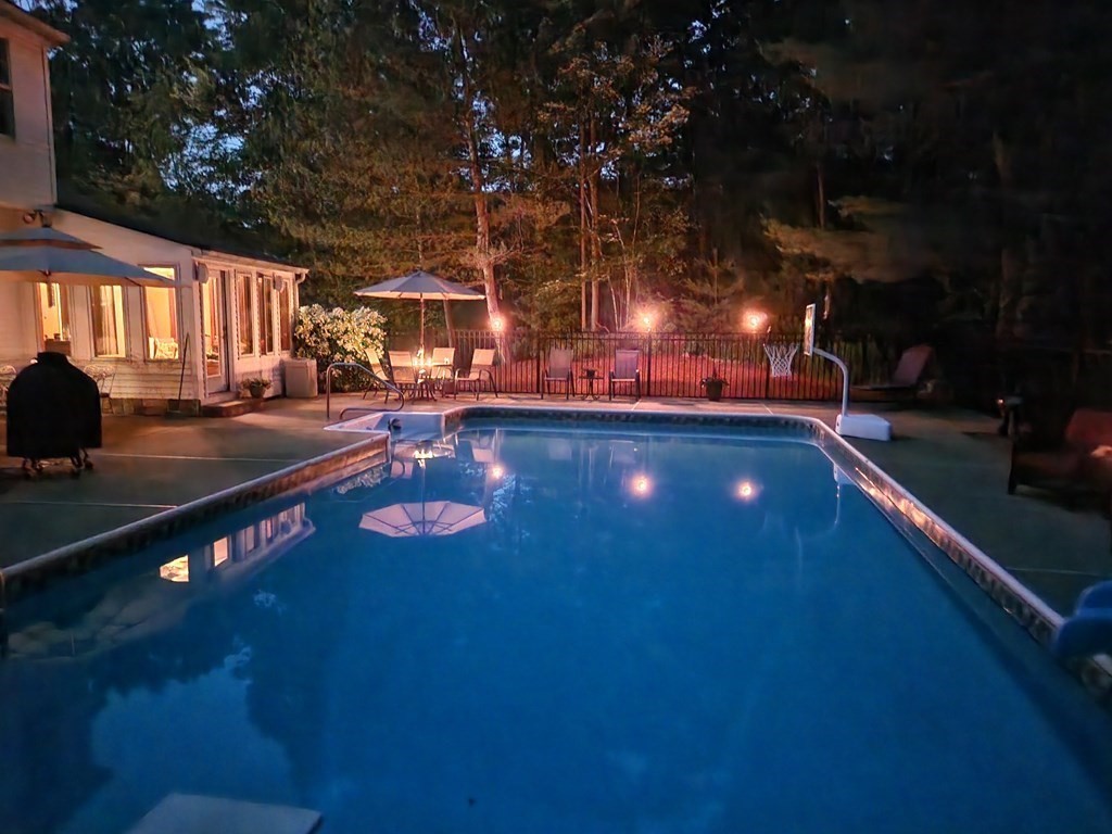 86 Hunter Road Uxbridge, MA 01569 - Photo 33 of 36