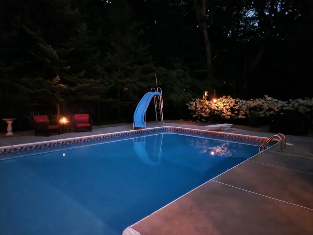 86 Hunter Road Uxbridge, MA 01569 - Photo 34 of 36